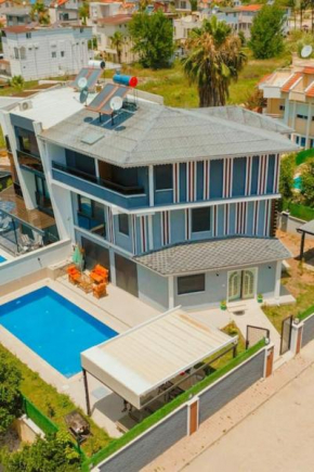 Peaceful Holiday Villas-Luxury